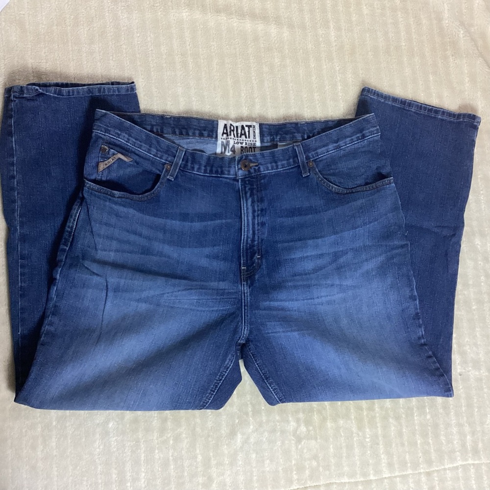 ARIAT MEN’S M4 LOW RISE BOOT CUT JEANS